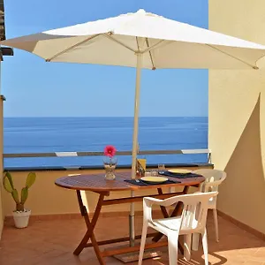 house-grecale.hotelitalianriviera.com/