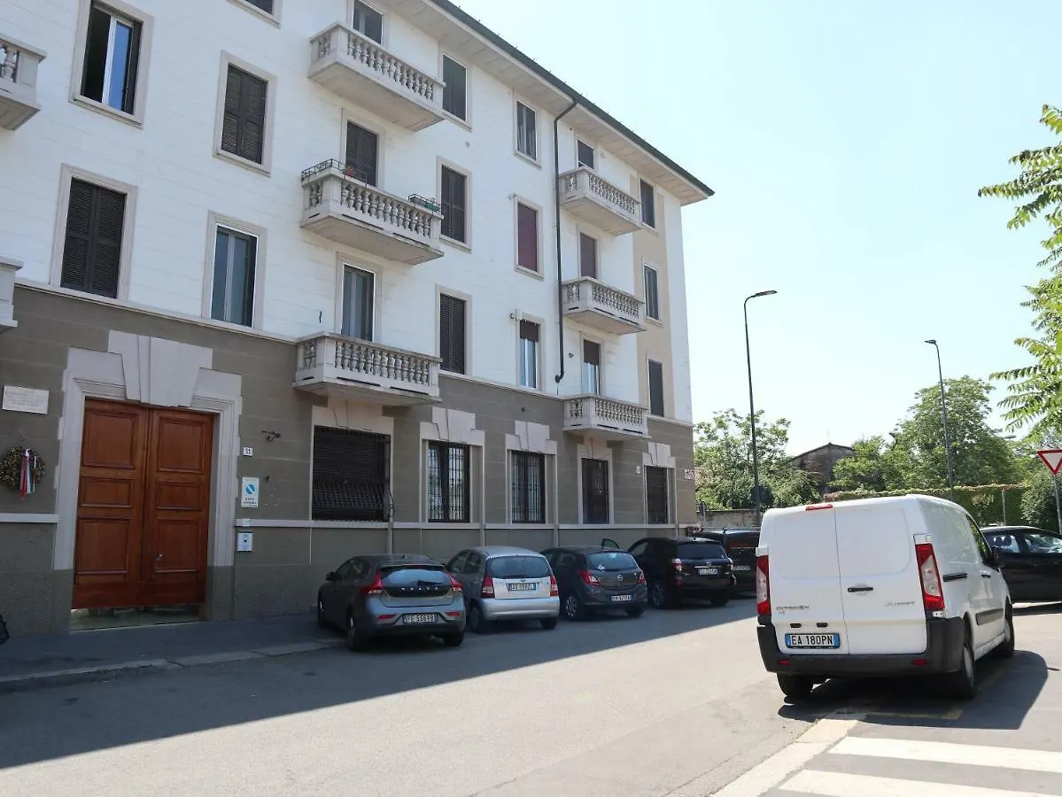 Paki Home Nel Cuore Dei Navigli Di Milano Apartament Mediolan