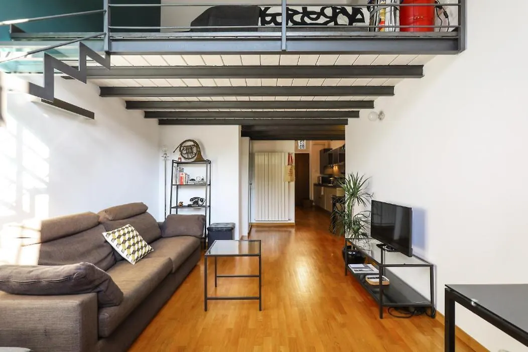 Paki Home Nel Cuore Dei Navigli Di Milano Apartament