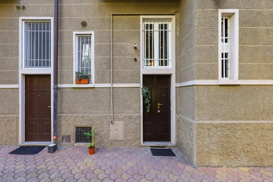 Paki Home Nel Cuore Dei Navigli Di Milano Италия